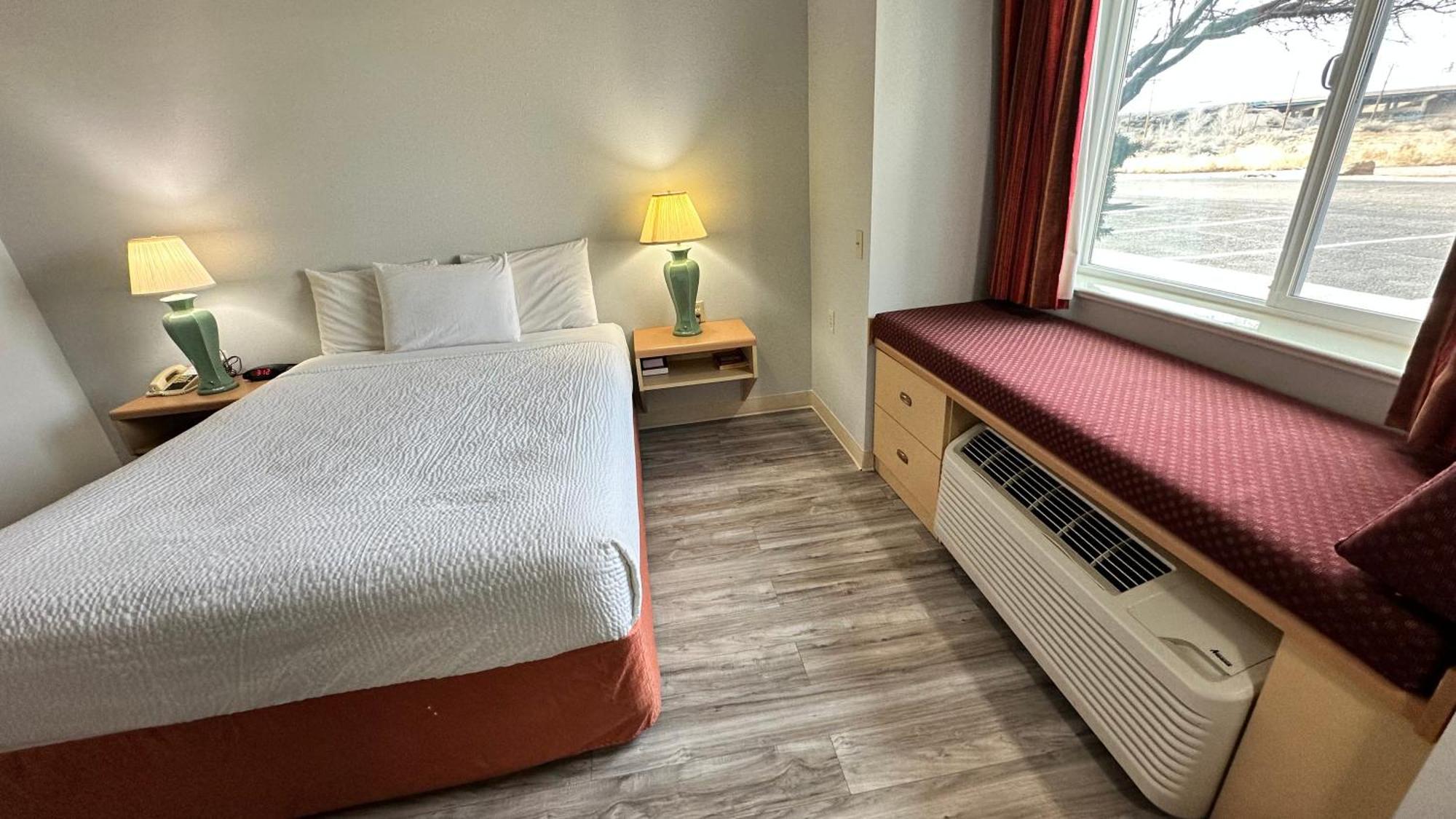 Microtel Inn & Suites By Wyndham גאלופ מראה חיצוני תמונה
